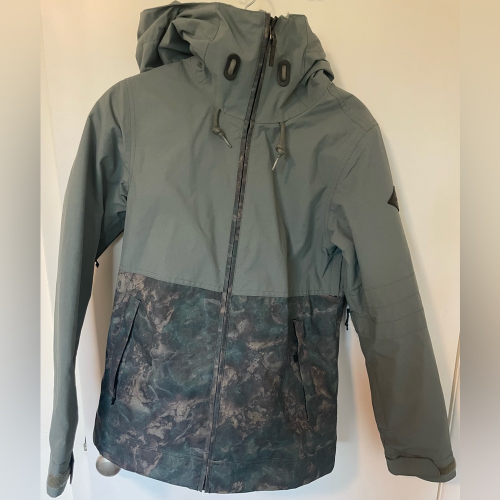 Dakine Women’s ski/ Winter jacket